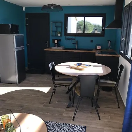 Holiday home Les Paillotes Des Iles Et Re