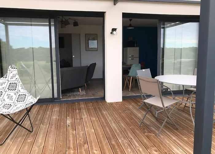 Holiday home Les Paillotes Des Iles Et Re Saint-Simon-de-Bordes