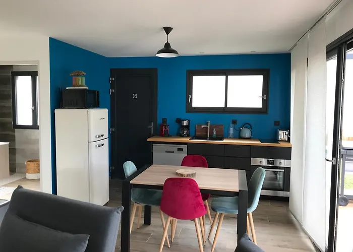 Les Paillotes Des Iles Et Re